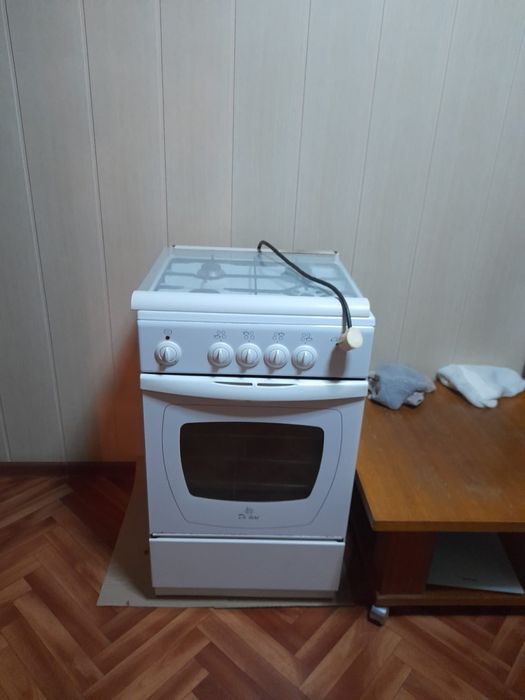 Газплита «De luxe», б/у, торг есть