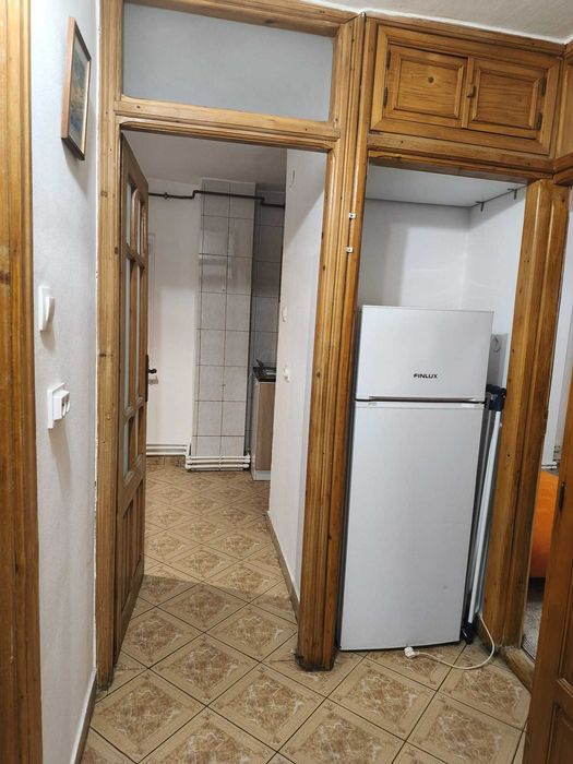 Proprietar, închiriez garsoniera cu contract Anaf _ zona Sineasca