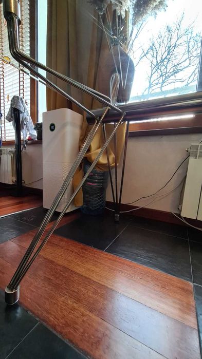 Дизайнерска италианска висока стъклена трапезна маса