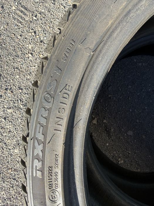 Продам резину R18.  225/40