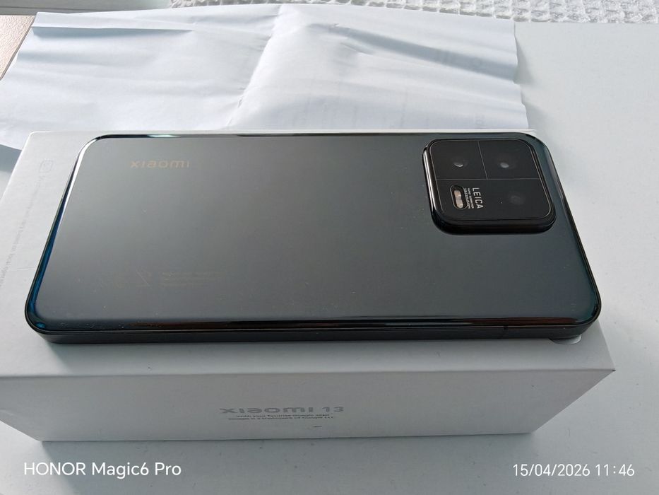 Xiaomi [13], 5G, 256GB памет + 67W бързо зарядно и кейс Nillkin