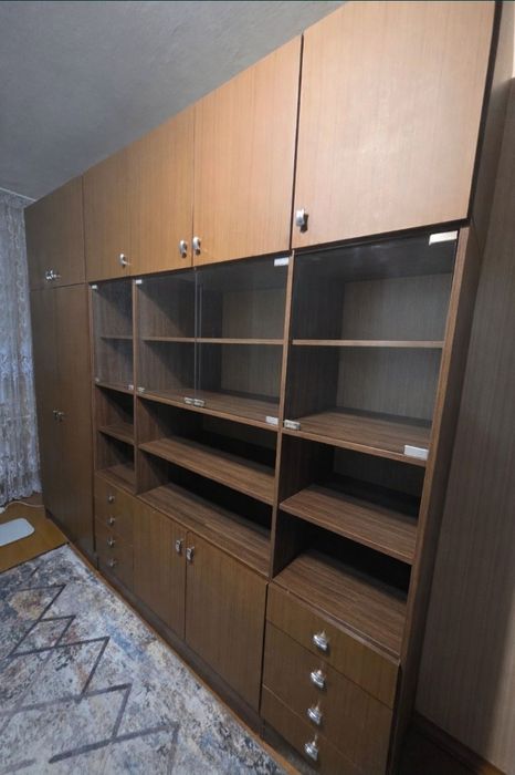 Стенка в отличном состоянии