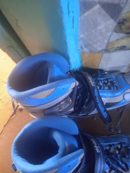 Продам каньки не дорого