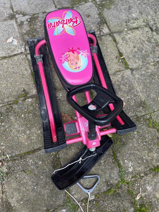 Шейна Чук и Гек с кормило - розова на Барби