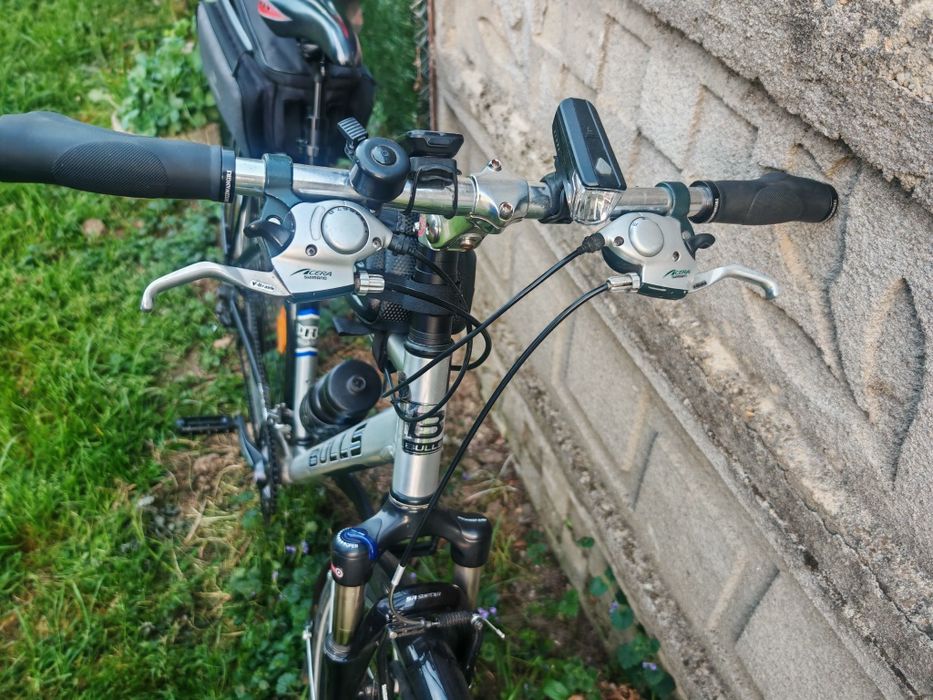 Bicicleta treeking bulls roti 28