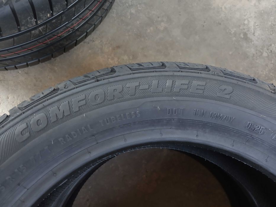 2 Нови летни гуми 175/55R15 Semperit Comfort-Life 2 77T DOT2025 France