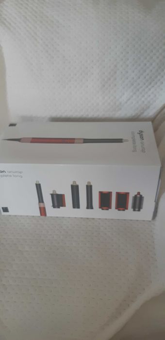 Dyson airwrap ondulator Long in garantie inregistrat pe My Dyson