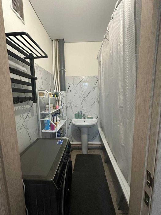 продам  2ух комнатную квартиру