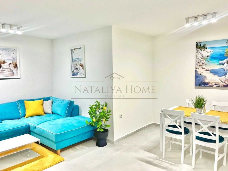 Продава се Двустаен апартамент в Созопол - 60 кв.м за 1884 €/кв.м - Снимка #1