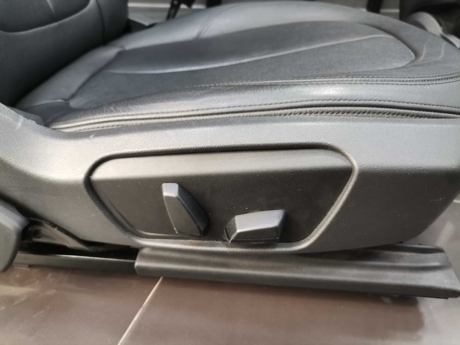 Черен Кожен Салон Dakota BMW 2 F45 F46 Седлаки + Тапицерия + Конзола