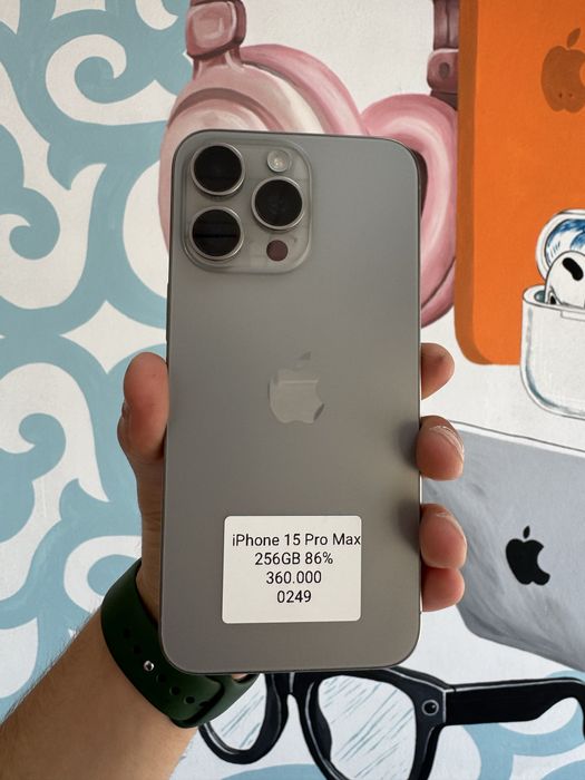 iPhone 15 Pro Max