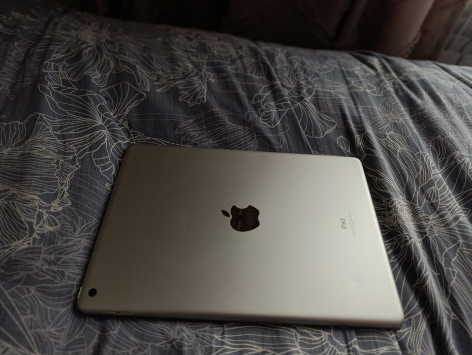 ipad 8 2020 в хорошем состоянии
