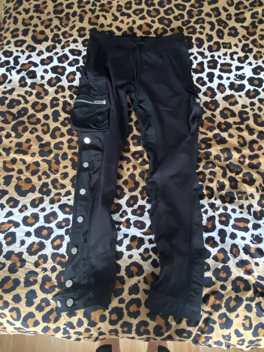 Pantalonii Made by Society (M)