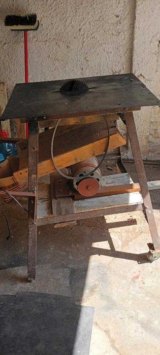 Circular pentru tăiat lemne