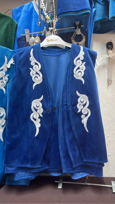 жилетки национальные