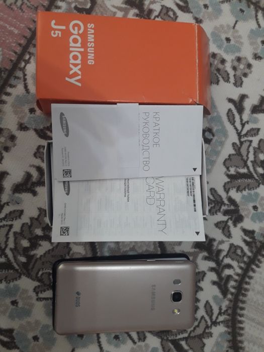 Самсунг J 5 ..16года