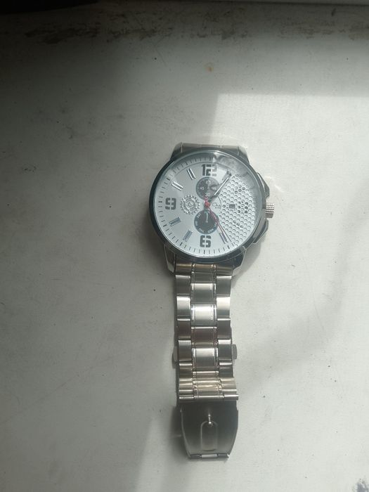 Срочно продам часы