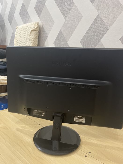 Монитор Philips 60гц