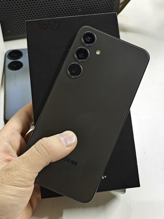 Продам Samsung s24+ Plus 512гб