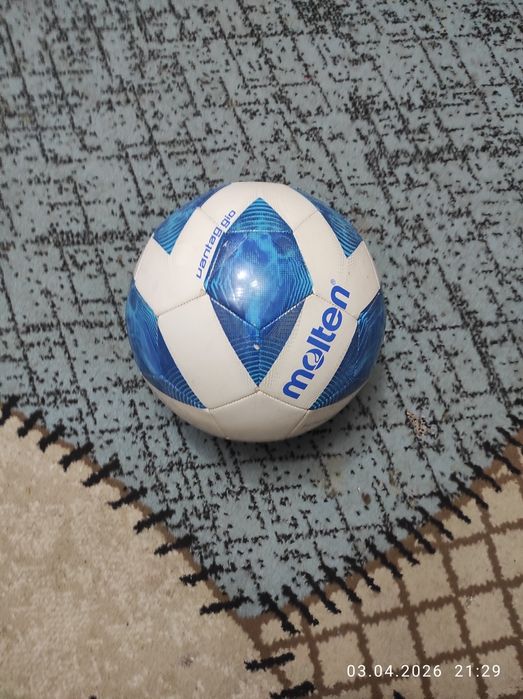 Футбольный мяч . 5 размер.