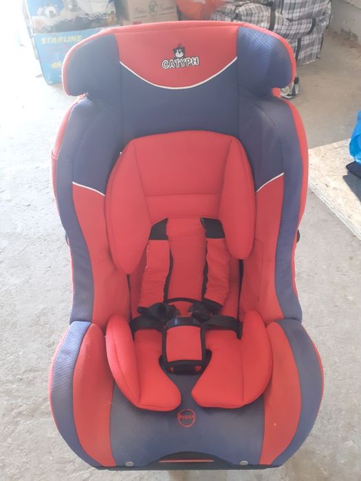 Продам автомобильное  детские кресла