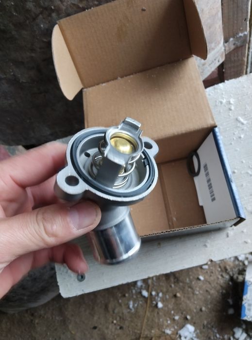 Продам термостат кобальт нексия авео