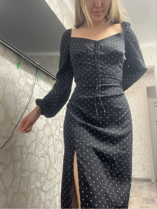 Продам новое Платье срочно !!