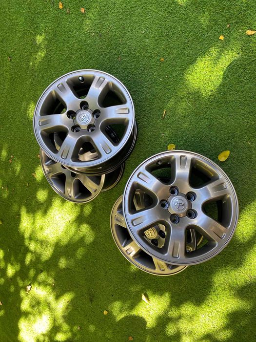 Диски  оригинал R16 TOYOTA