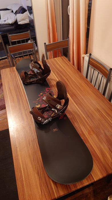 Placa Snowboard Nitro Fate 146 cu legaturi Burton Lexa S