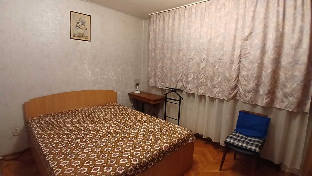 Proprietar ofer spre inchiriere 3 CAMERE DEC. PIATA IANCULUI (METROU)