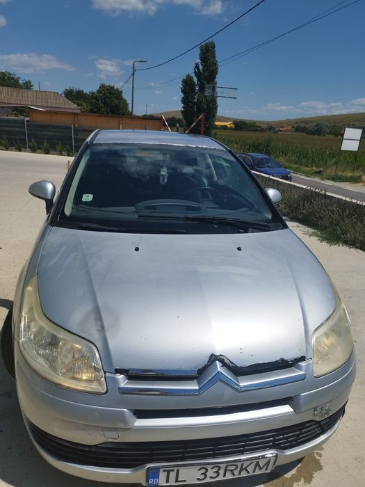 De vânzare mașina