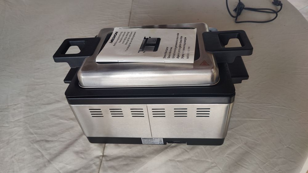 Aparat gatit  sousvide