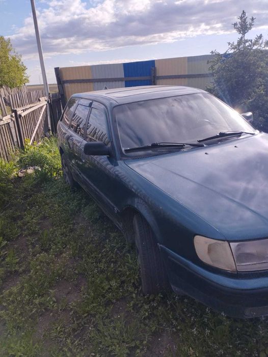 Продам машину Audi 100 c4