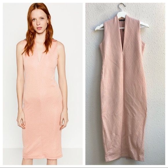 Rochie superbă pe corp ZARA masura XS, NOUA