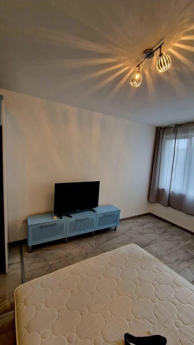 Дава се под наем Едностаен апартамент в Пловдив, Тракия - 40 кв.м за 325 € - Снимка #2