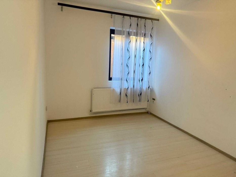Casă D+P - 195 mp, ideală și pentru birouri/cabinete etc, Târgoviște
