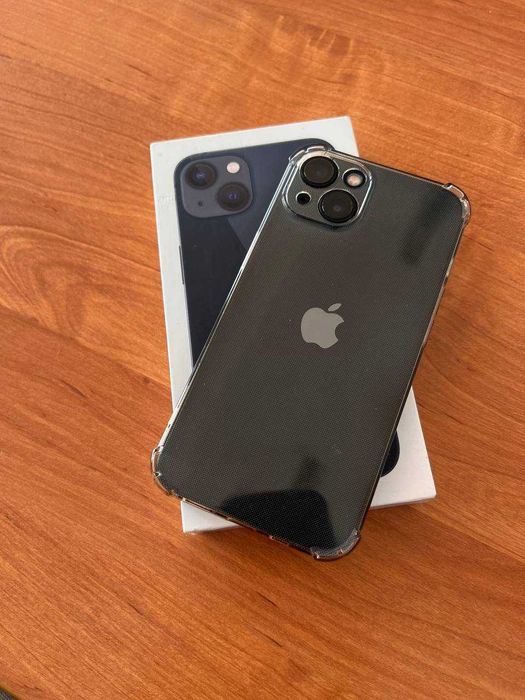iPhone 13 в идеальном состояние