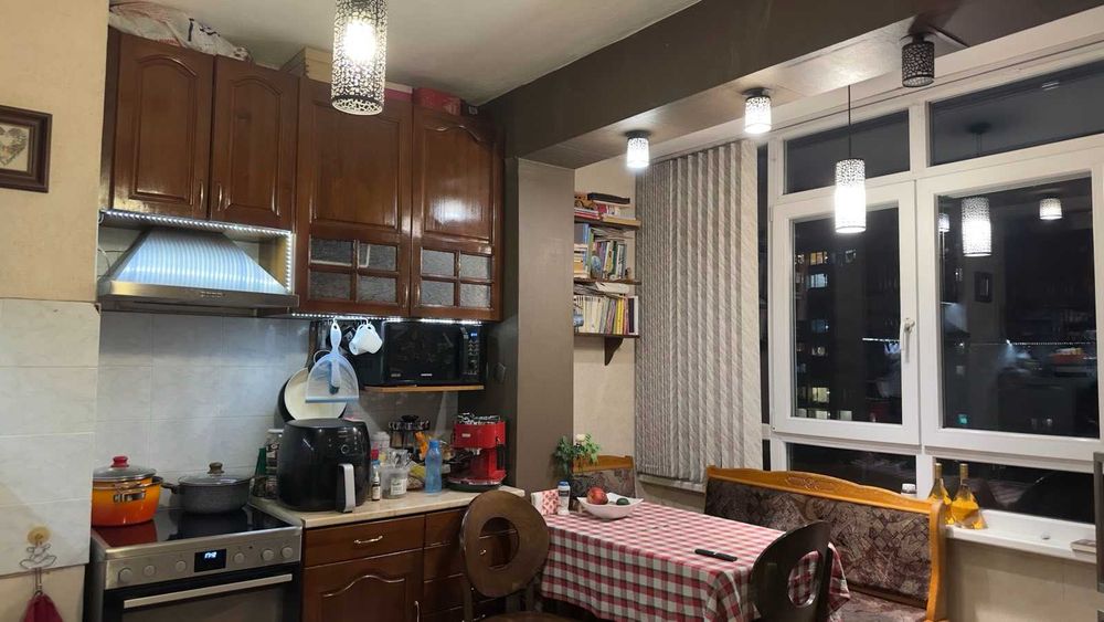 Продава се Двустаен апартамент в София, Изток - 81 кв.м за 3482 €/кв.м - Снимка #3