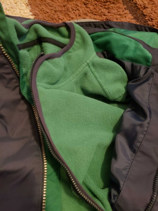 Jeaca H M marimea 128 in stare foarte buna