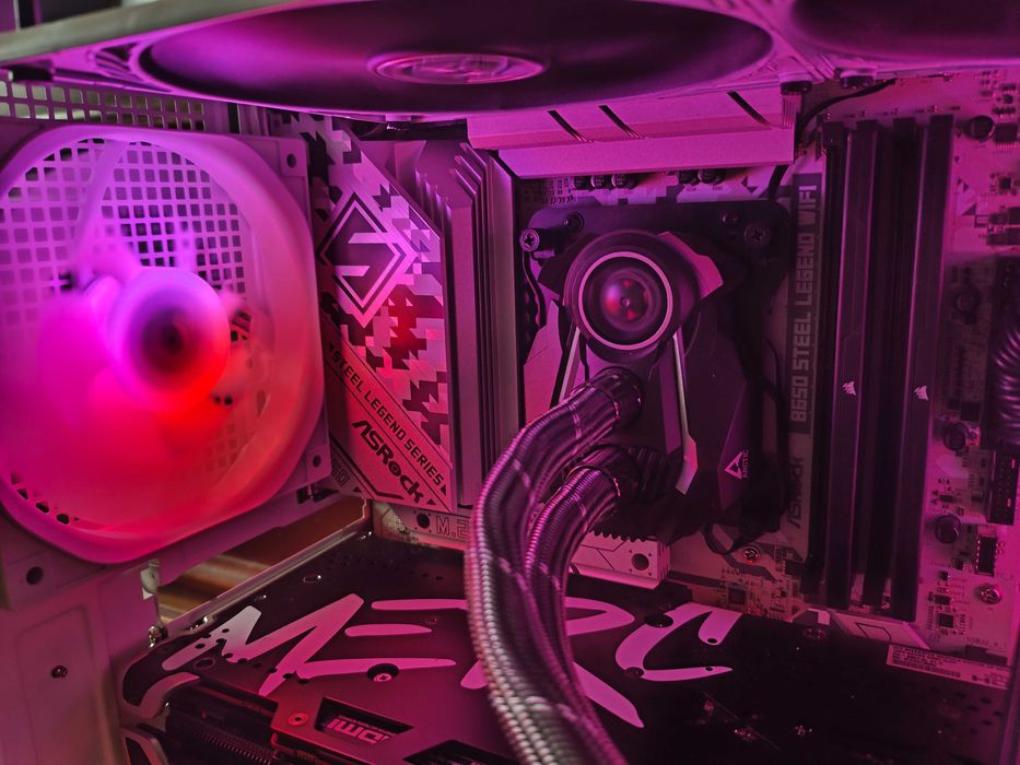 Gaming PC с Ryzen 5 7500F /RX 6800 XT 16GB/ 64GB DDR5/512GB NVMe/ 850W