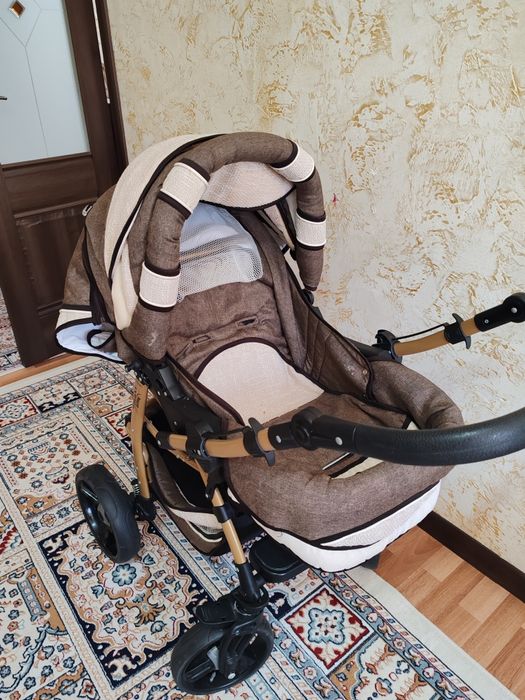 Продам детскую коляску