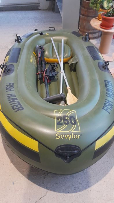Лодка Sevylor Fish Hunter HF250+двигател+сонар