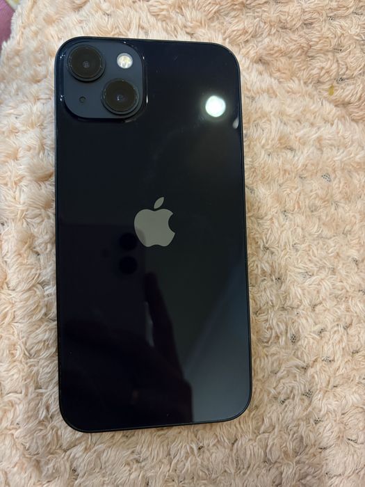 Продам iphone 13/ 128