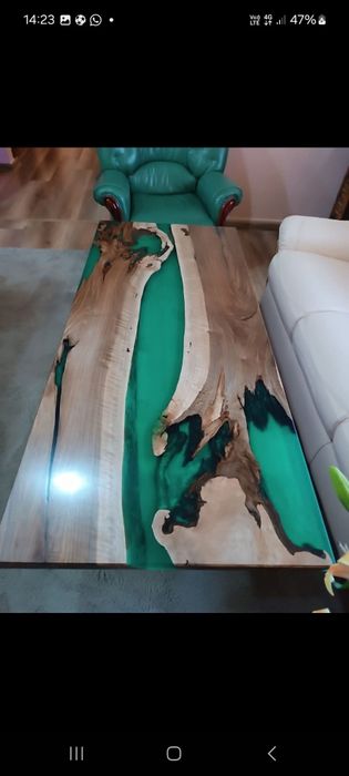 Mese și măsuțe din stoc sau la comanda