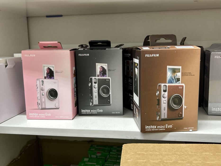 Fujifilm instax Mini Evo (есть кюар, рассрочка)