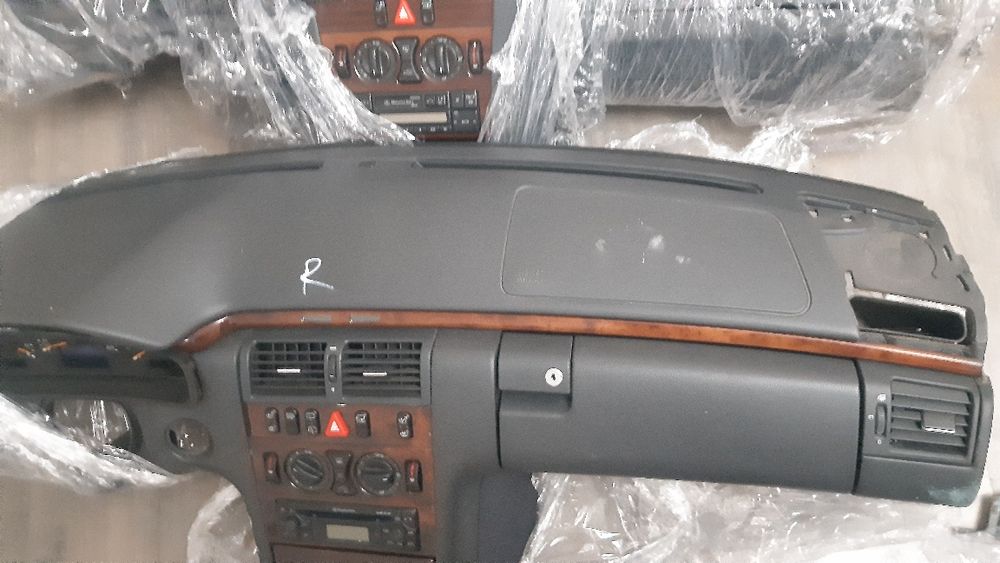 210 мерседес 210 лупарик