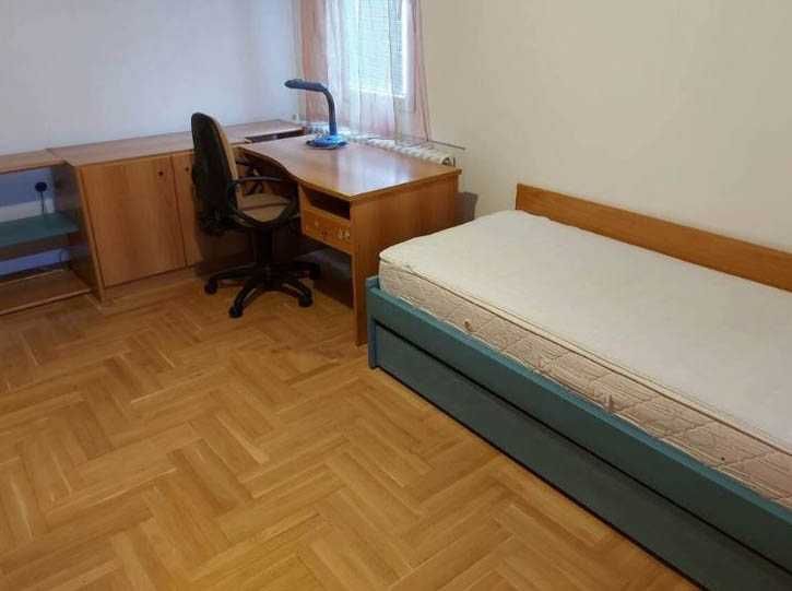 Четиристаен апартамент под наем в кв. Изток