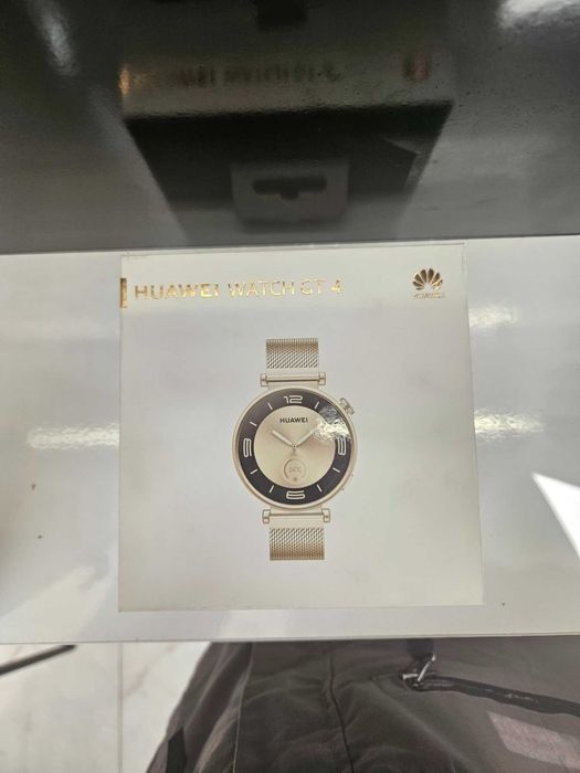 Смарт часовник Huawei GT Watch 4