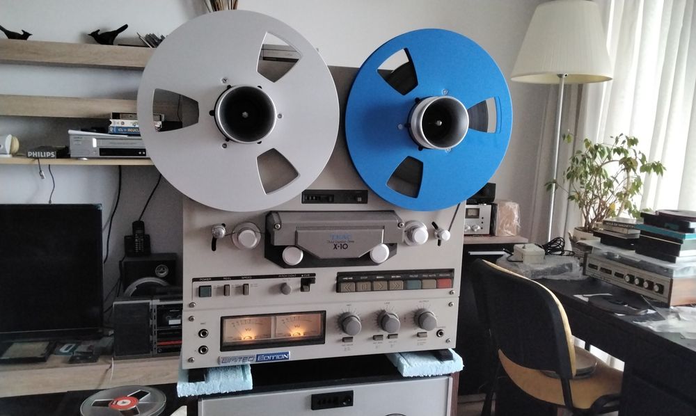 Magnetofon Akai x201 D