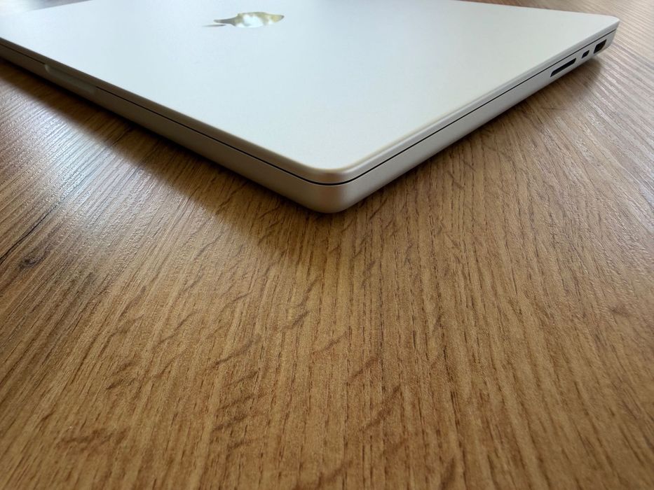MacBook Pro 14" M4 PRO Chip 14-CPU/ 20-GPU/ 48GB RAM/ 1TB SSD